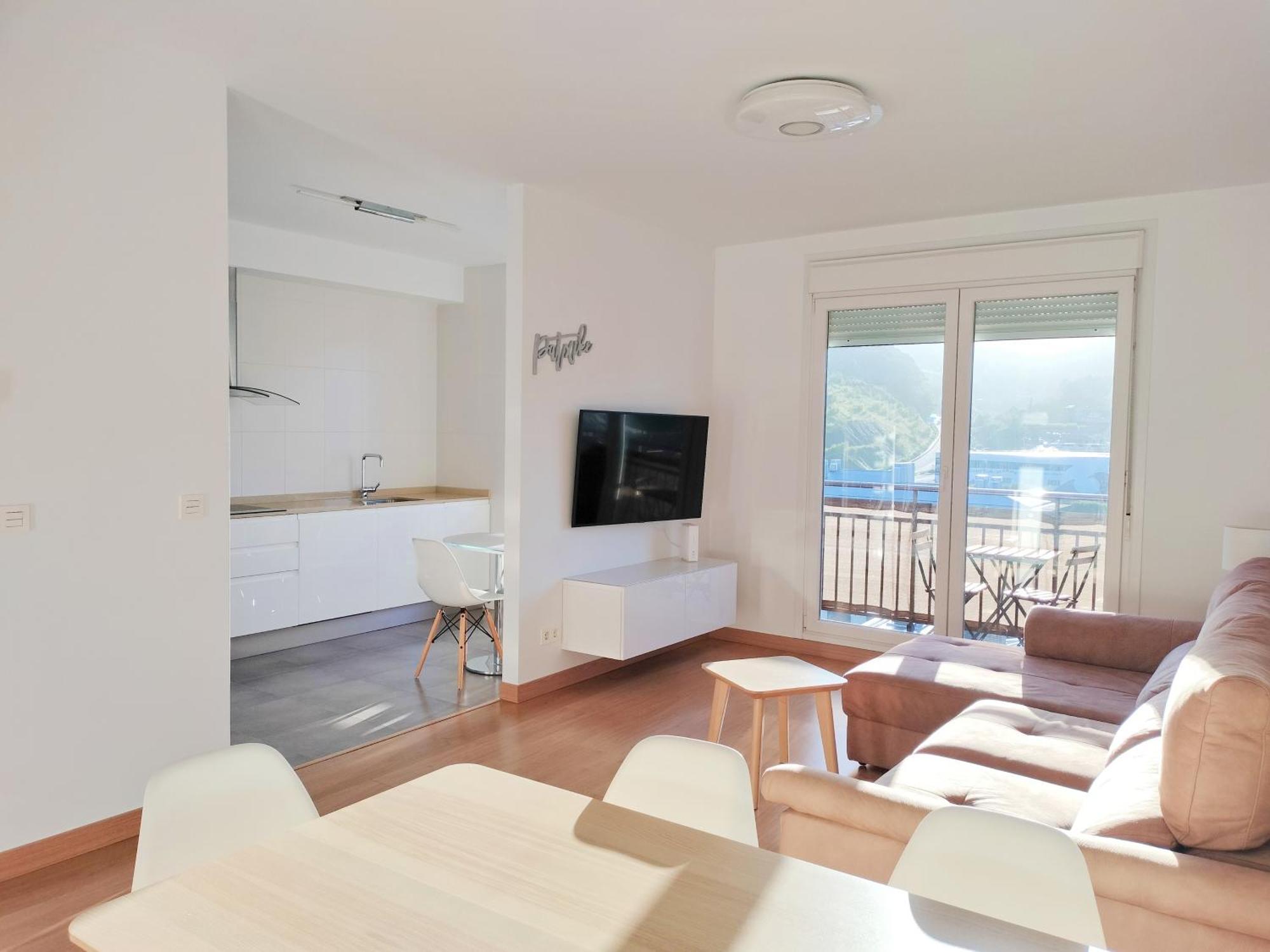 Apartamento PATXIKE con PARKING en el mismo edificio Bermeo Habitación foto