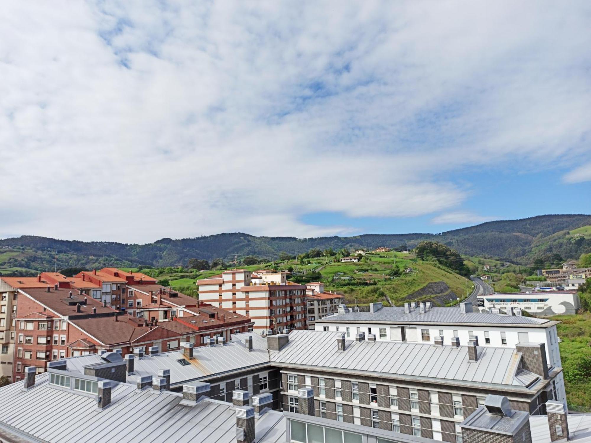 Apartamento PATXIKE con PARKING en el mismo edificio Bermeo Habitación foto